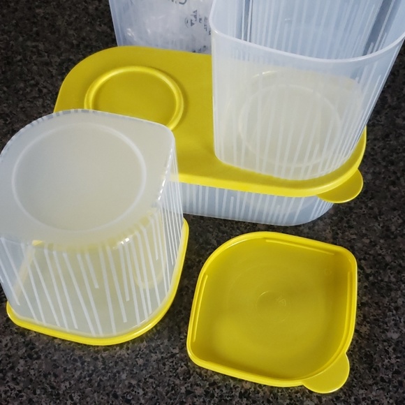 NIP Tupperware Containers Yellow - Picture 2 of 2